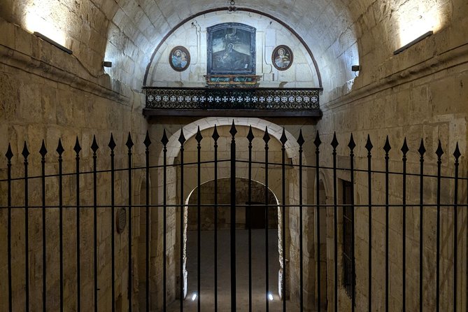 Birgu (Vittoriosa) Ghost and Crime Tour - Walking from Birgu’s old streets to Fort St Angelo