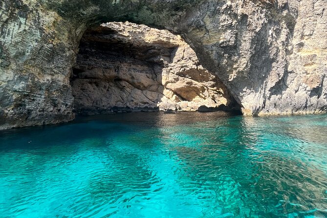 Blue Lagoon Ferry and Caves Tour - Crystal Lagoon Bay and the cave route