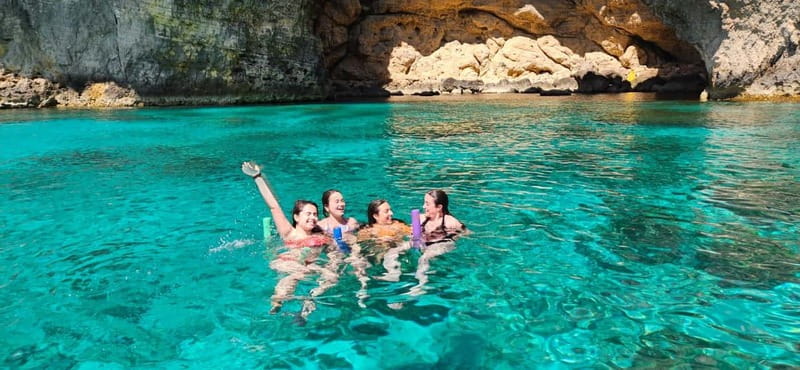 comino and blue lagoon private boat - Seeing Comino from the sea