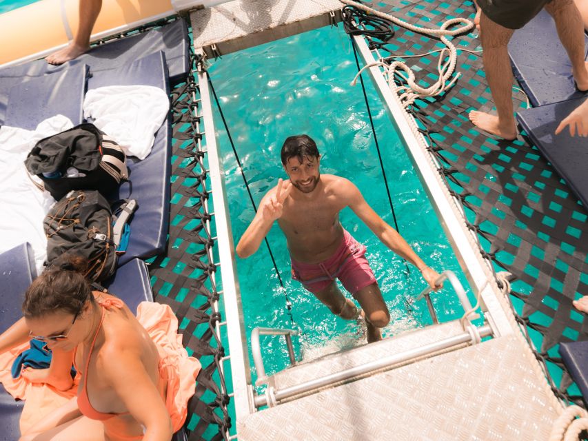 Comino: Blue Lagoon Catamaran Cruise with Lunch and Open Bar - The first sailing stretch and Malta’s coastal views