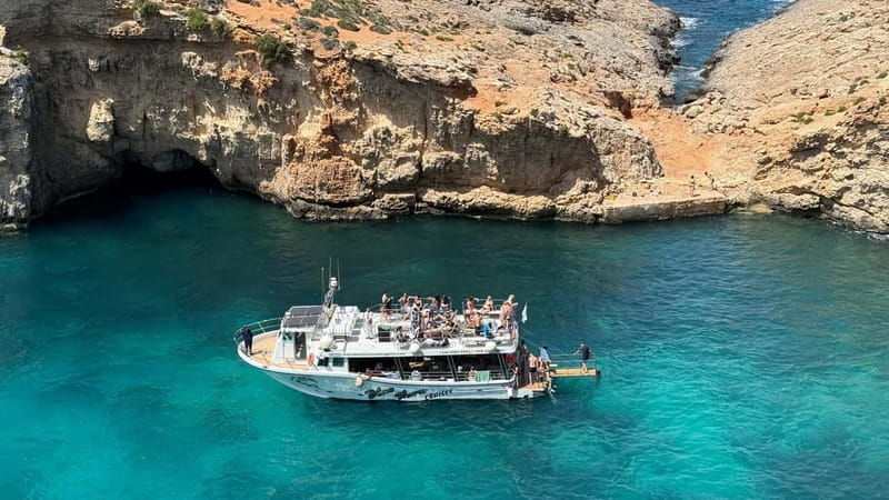 Comino Blue Lagoon & Crystal Lagoon - 3 Bay Cruise - Key points at a glance
