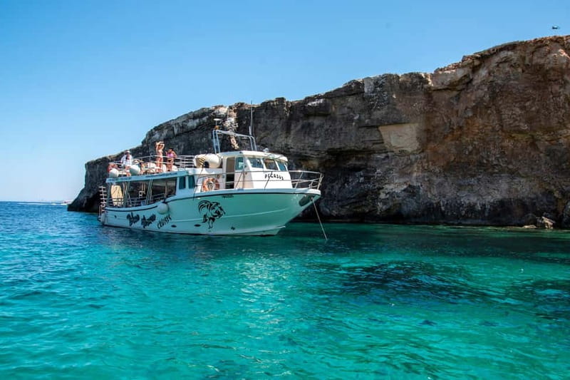Comino Blue Lagoon & Crystal Lagoon - 3 Bay Cruise - Ħalfa Rock and the southern side of Gozo