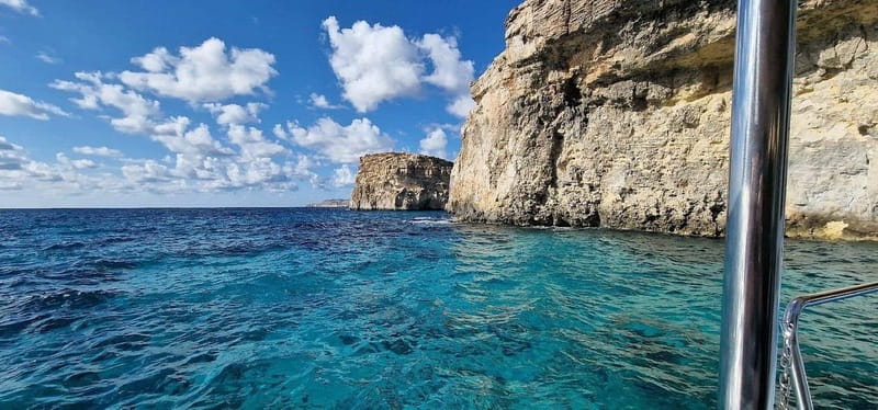 Comino: Blue Lagoon, Crystal Lagoon and Sea Caves Boat Tour - Blue Lagoon is famous for a reason, but expect more people