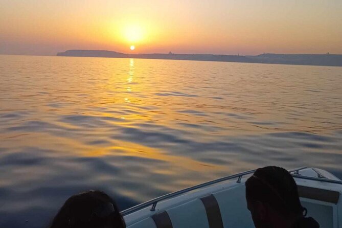 Comino Private Boat Tour in Malta - Cominotto Reef, a small beach and a swim-through cave