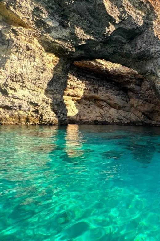 Comino Private Boat Tours: Blue/Crystal Lagoon, Malta & Gozo - The timing needs clarification before payment