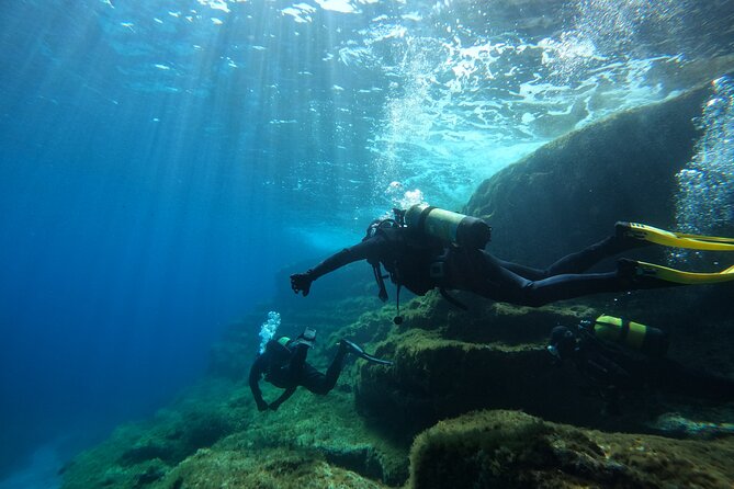 Diving experience in Malta - Starting at Ramla Bay Resort