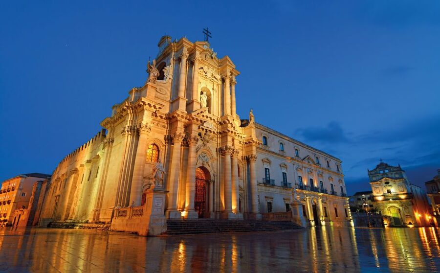 From Malta: Syracuse and Marzamemi Day Trip with Guide - Pozzallo and the road to Syracuse