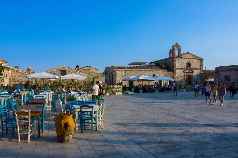 From Malta: Syracuse and Marzamemi Day Trip with Guide - Who should book this excursion