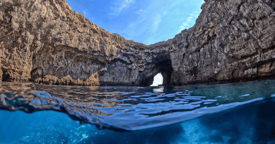 From Mellieħa: Coral Lagoon Kayak Rental - Why Coral Lagoon works best from the sea