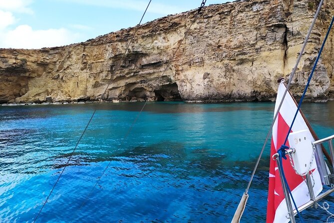 Full-Day Private Sailing Adventure in Malta and Gozo - Blue Lagoon and Comino: famous water, real crowds