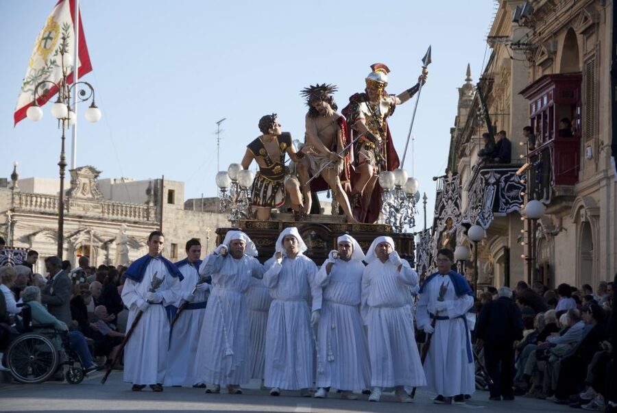 Good Friday Easter Procession with Commentary and Transport - Why transport is worth the $45 price