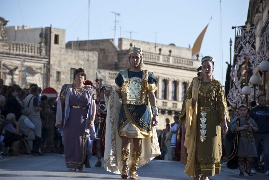 Good Friday Easter Procession with Commentary and Transport - The pace, sound, and mood of the afternoon