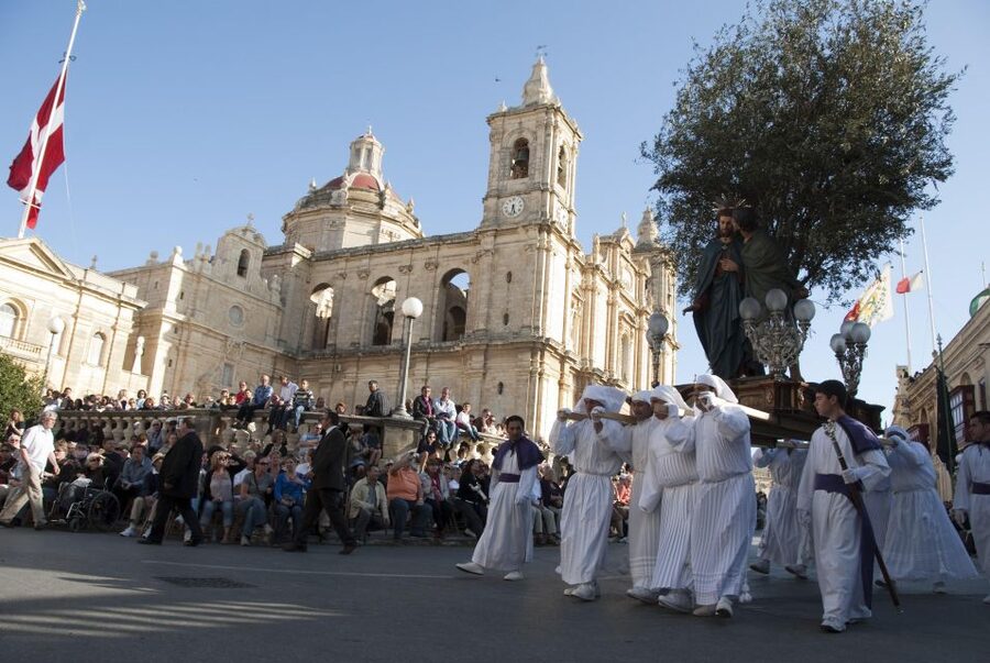 Good Friday Easter Procession with Commentary and Transport - Language and guide support