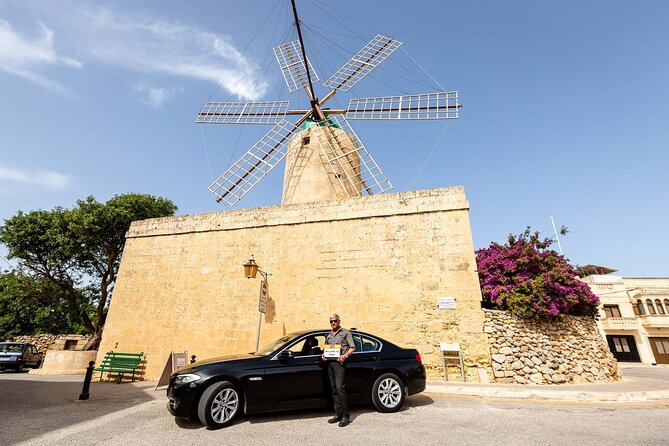 Gozo Highlights Tour in a comfortable private vehicle - Dwejra Bay: a strong final stop