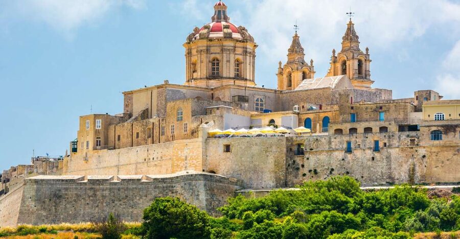 Guided Private Malta or Gozo Highlights Tour with Transfer - Local tasters and a more personal route