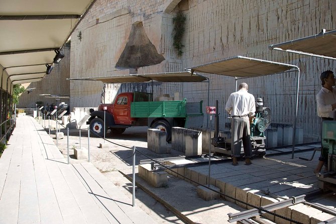 Hagar Qim temple (UNESCO) and Limestone Heritage guided tour - Limestone Heritage Park: Malta’s stone story in 45 minutes