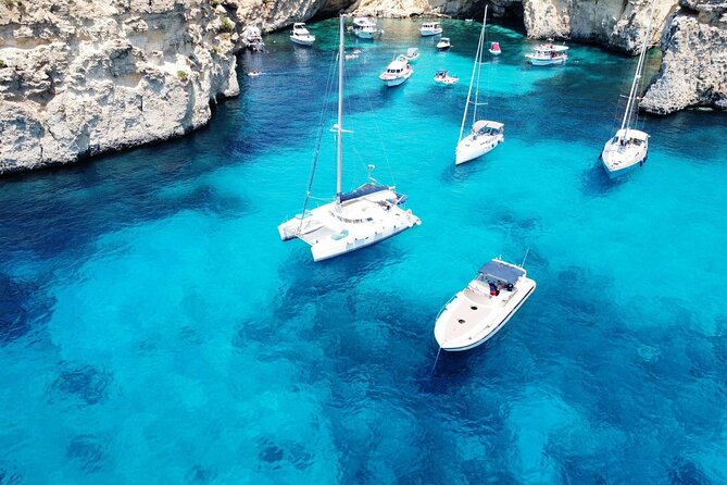 Half Day Scenic Catamaran Experience - How the small group changes the experience