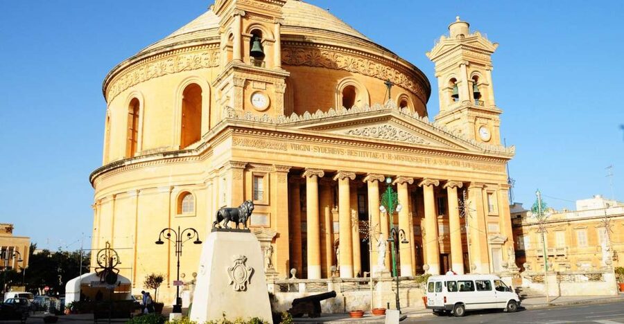 Half-Day Tour of Mosta, Ta'Qali Crafts Village & Mdina - Why this four-hour route works