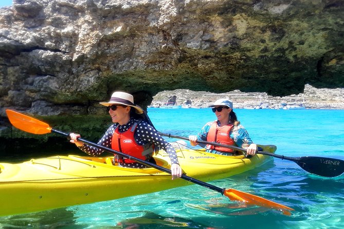 Kayak Gozo and Comino Guided Kayak Adventure - Getting comfortable along the Gozo coast