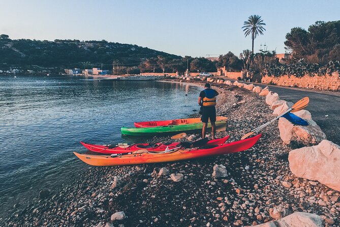 Kayak Tour Golden Hour at St Paul's Island 2 hours 30 minutes - Starting at Mistra Bay with a short lesson