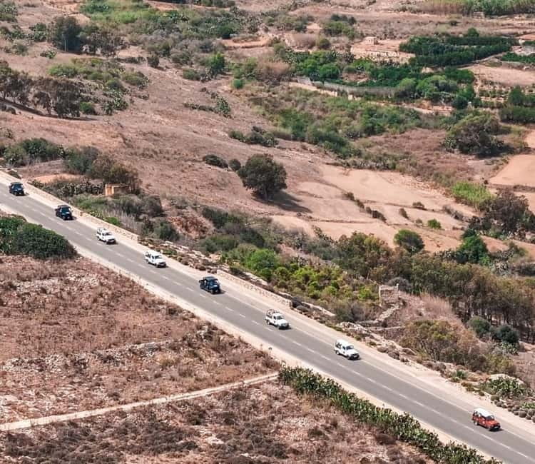 Malta: Around Comino Boat Trip with Gozo Guided Jeep Tour - What the guides add to the day