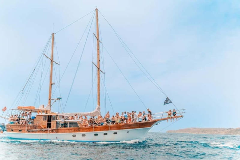 Malta: Around Comino Boat Trip with Gozo Guided Jeep Tour - Lunch, wine, and the midday break