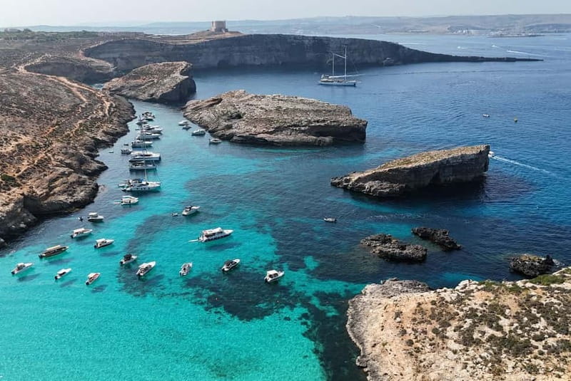 Malta: Blue Lagoon, Caves & around Comino Private Speedboat - Elephant Rock and the return ride