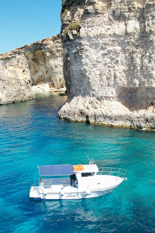 Malta: Blue Lagoon, Comino & Gozo – Private Boat Experience - Ħalfa Rock and the final swim