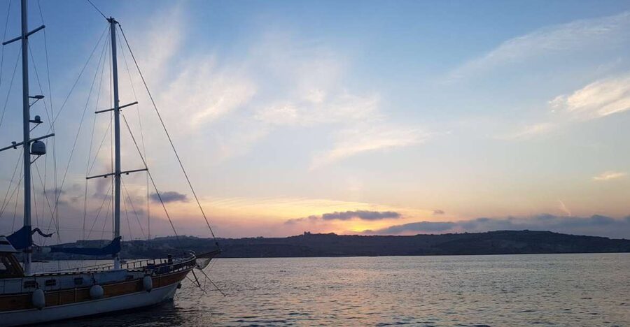 Malta: Blue Lagoon Evening Swim & Snorkel Boat Cruise - The first hour: Bugibba, St. Paul’s Island, and the open water