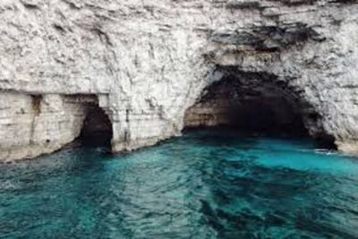 Comino Cruise and Jeep Tour with lunch and Transport