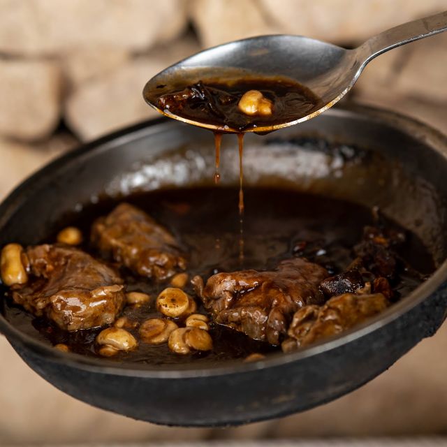 Malta: Folklore Dinner Show at a Traditional Restaurant - Starting with Maltese flavors