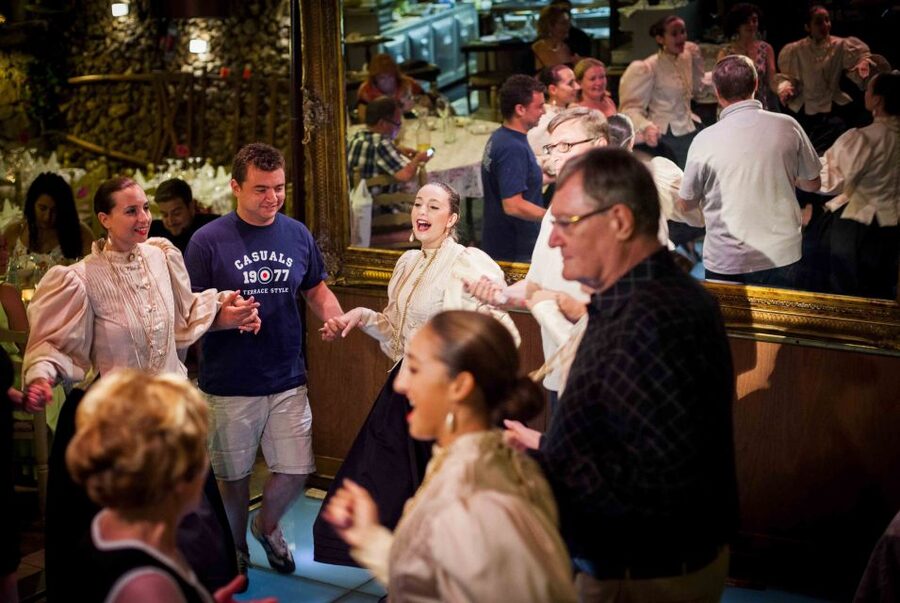 Malta: Folklore Dinner Show at a Traditional Restaurant - Dessert, coffee, and the wine arrangement