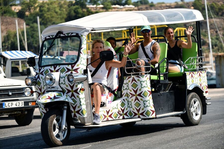 Malta: Gozo and Comino Sunset Tour w/ Blue Lagoon & Transfer - Why this evening combination works