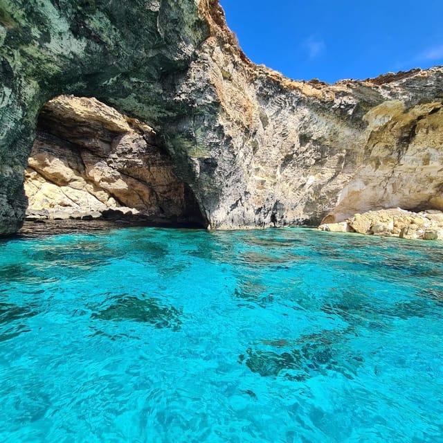 Malta:Gozo,Comino,Crystal/BlueLagoon&Caves Private Boat trip - Is $192 good value for seven people?