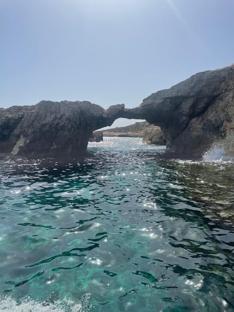 Malta:Gozo,Comino,Crystal/BlueLagoon&Caves Private Boat trip - A private way to see Comino from the water