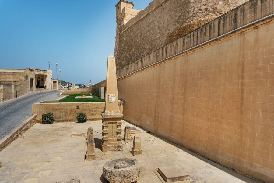 Malta: Gozo & Comino Islands, Blue Lagoon & Seacaves Tour - Who should book this boat trip?