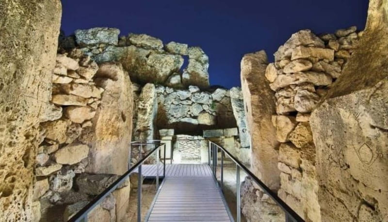 Malta: Gozo Full-Day Jeep with Lunch and Boat Transfers - Ggantija and the Citadel