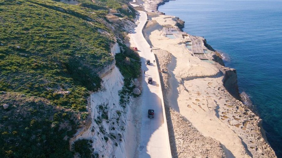 Malta: Gozo Private Chauffeured E-Jeep Tour with Ferry - Lunch with a view, at your own expense