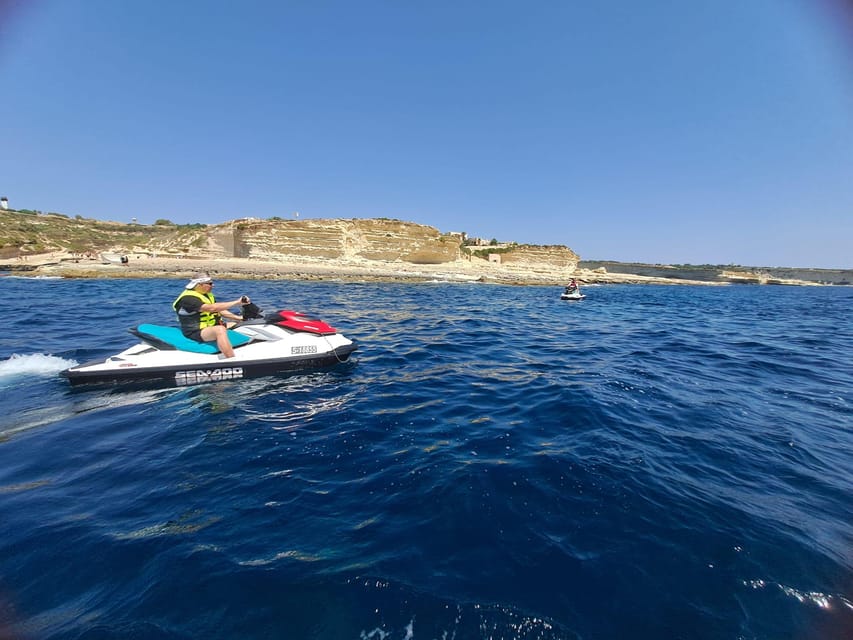 Malta: Jet Ski Rental - What happens before you start the engine