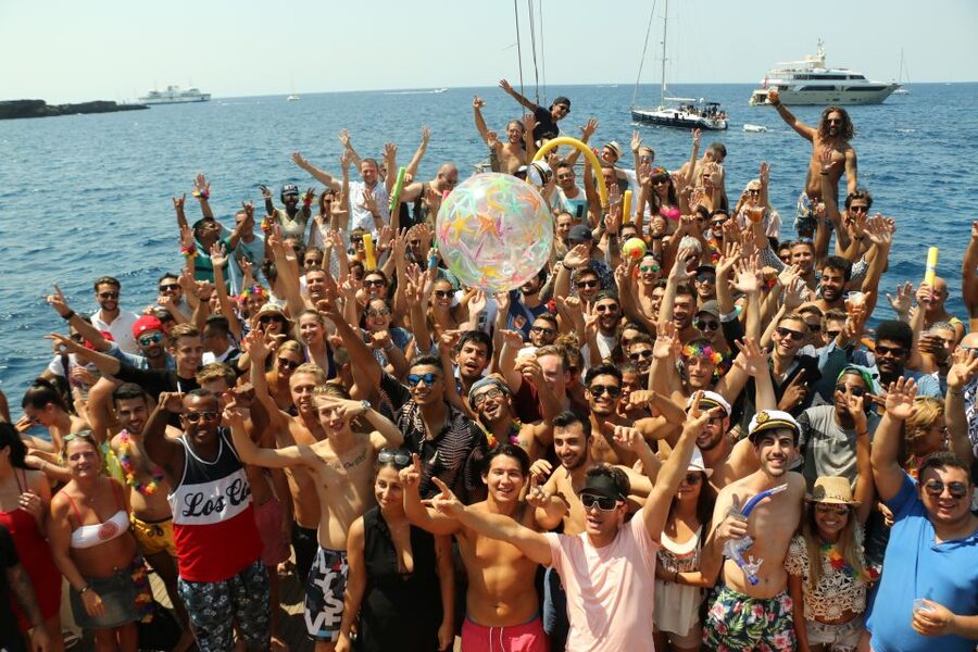 Malta: Lazy Pirate Boat Party with Drinks & Food - Is $81 a fair price?