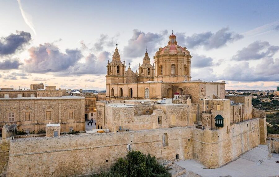 Malta: Mdina, Dingli Cliffs and San Anton Botanical Gardens - Looking out from Dingli Cliffs