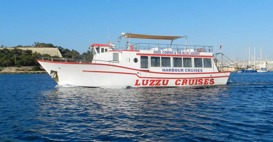 Malta: Panoramic Cruise around Malta's Harbours and Creeks - Marsamxett Harbour, from Fort Manoel to the Black Pearl