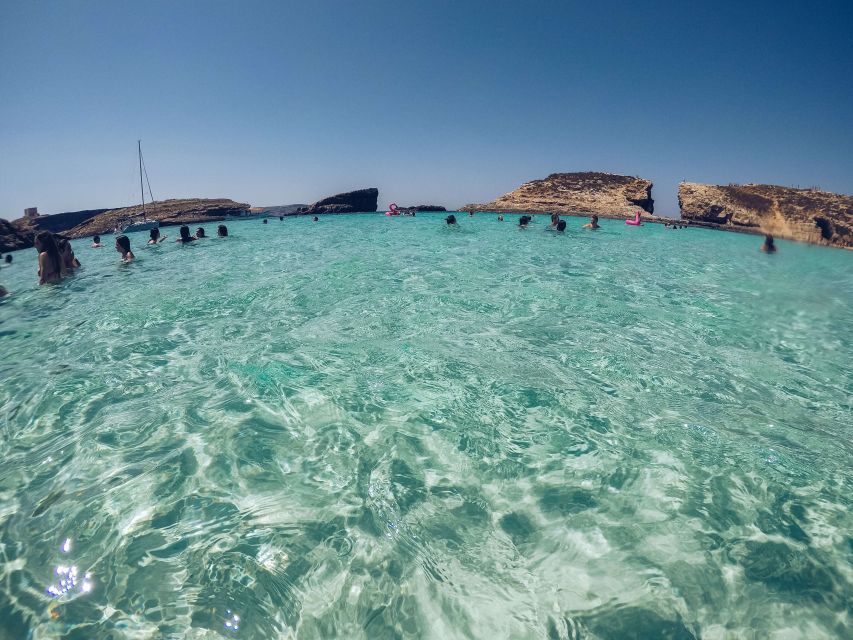Malta: Private Boat Charter to Blue-Lagoon, Gozo & Comino - Why a private boat makes sense at Comino