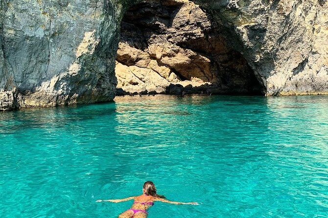 Malta Private Boat Trip: Blue Lagoon, Gozo and Comino T3 - Starting at Cirkewwa or Mgarr Harbour