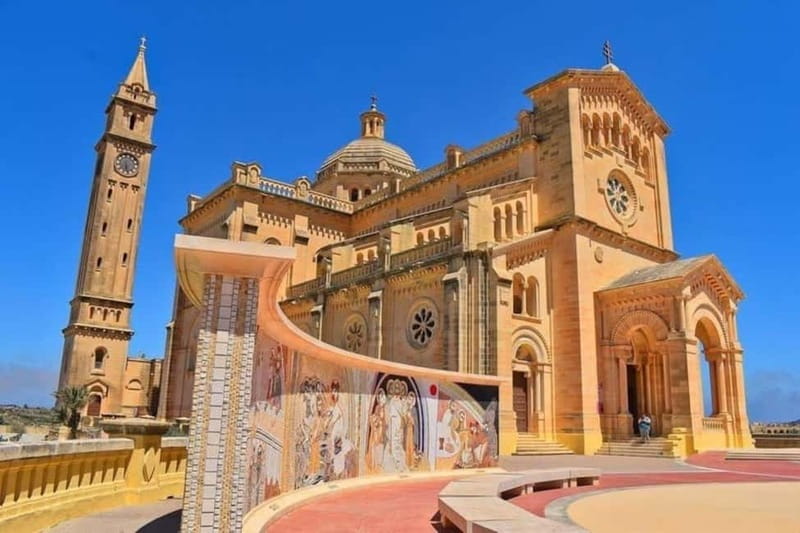 Malta: Private Jeep Tour of Gozo with Lunch - Why A Private Jeep Is A Good Way To See Gozo