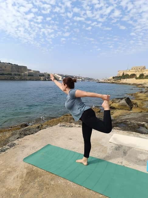 Malta: Private Yoga class close the Sea - Centering with the sea as your backdrop
