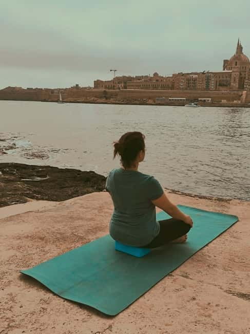 Malta: Private Yoga class close the Sea - Adjustments, breathwork, and the mental side