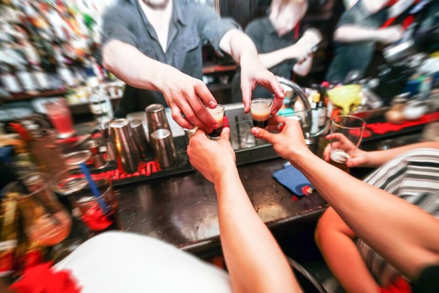 Malta: Pub Crawl of Paceville and St Julian's with Drinks - Final decision: book it for the social value
