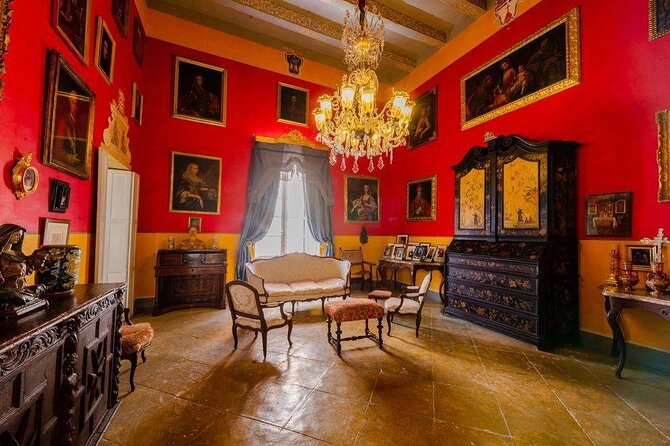 Malta Shore Excursion: Private Tour of Historic Palaces and Noble Homes - Upper Barrakka Gardens and the Grand Harbour view