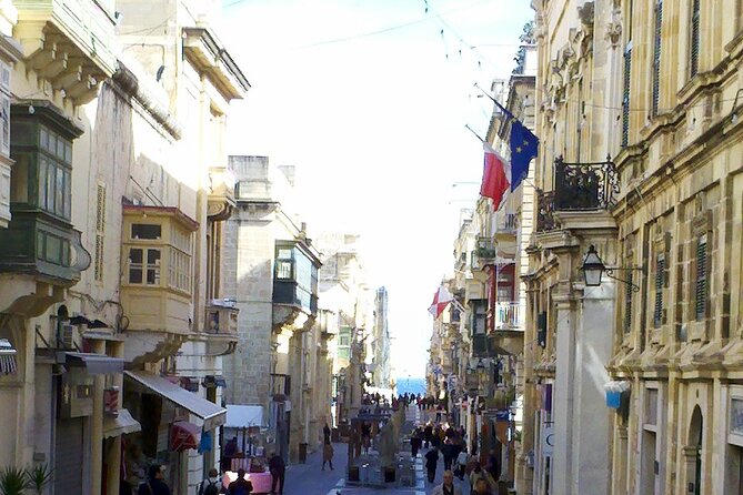 Malta Shore Excursion: Private Tour of Historic Palaces and Noble Homes - Casa Rocca Piccola: a private home with four centuries of clues